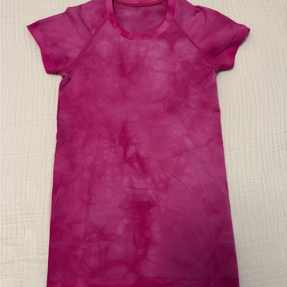 lululemon athletica swiftly tech tie-dyed short sleeve shirt